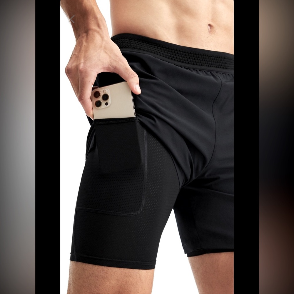Fabletics 7” BlackThe Fundamental Short  XL
